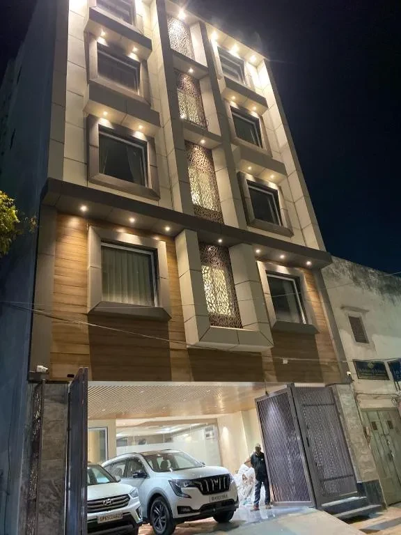 Hotel Glorious Grand, Varanasi Varanasi [Hotel-front-view]