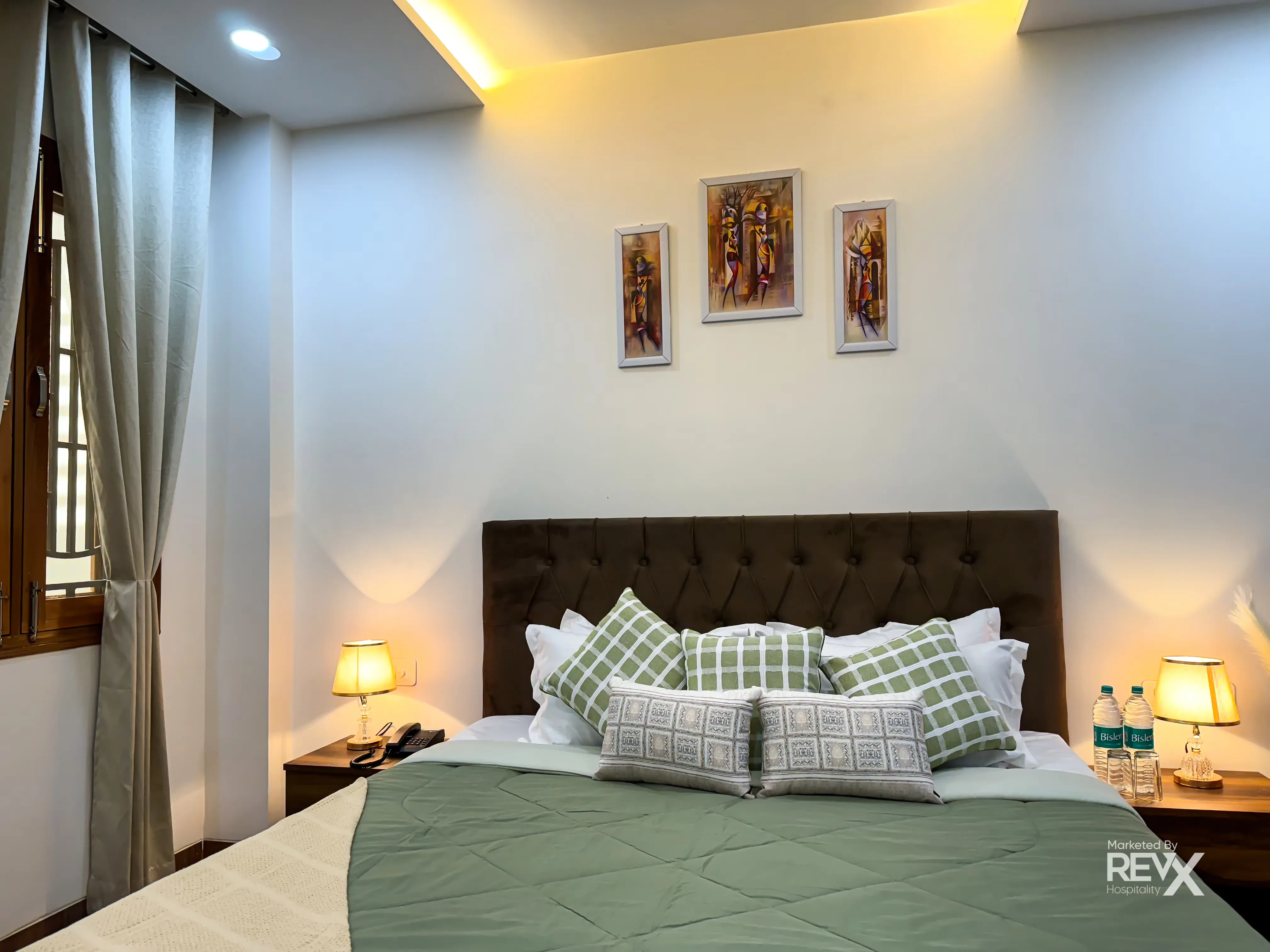 Hotel Guru Sadan Ayodhya [Room]