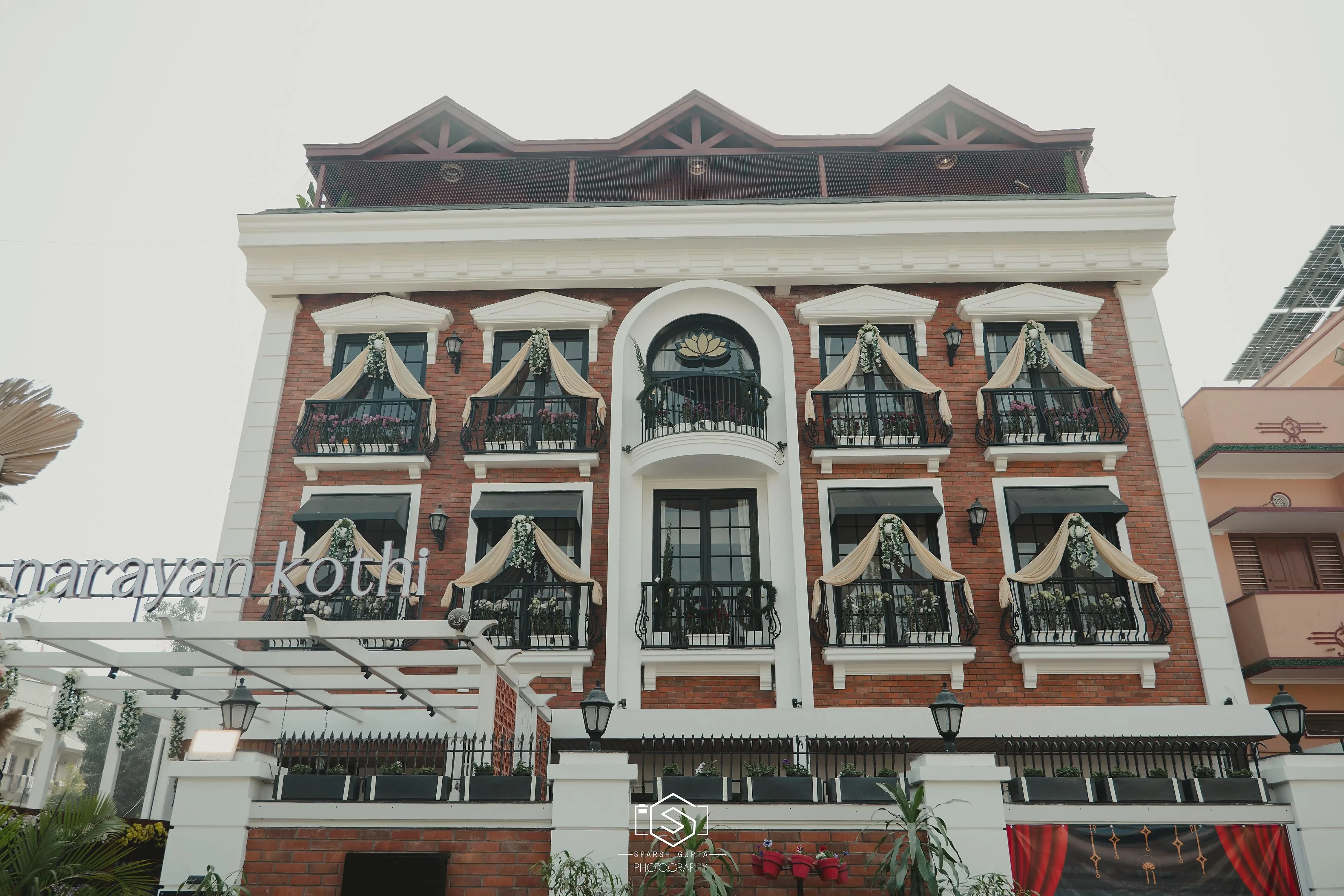 Hotel Narayan Kothi Varanasi [Hotel Building]