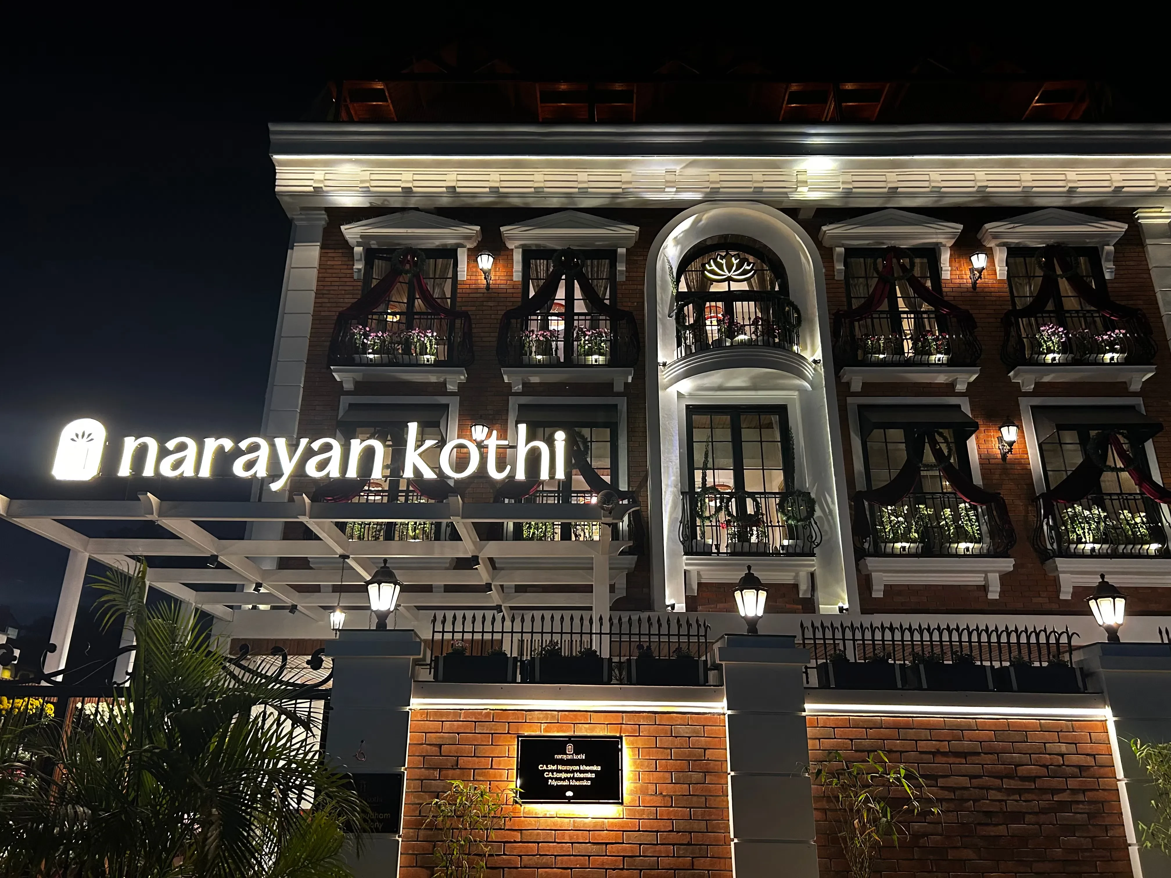 Hotel Narayan Kothi Varanasi [Hotel Evening]
