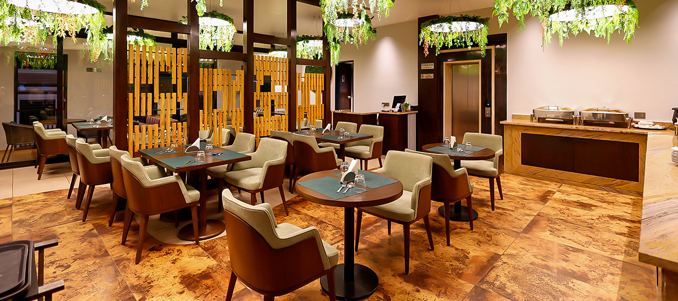 Hotel Quality Inn Varanasi Varanasi [Buffet Area, Ambiance]