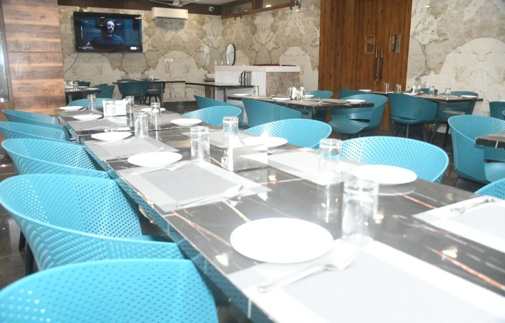 Hotel Tulsi Grand Inn Vrindavan Vrindavan [Food Tables, Buffet Area, Ambiance]