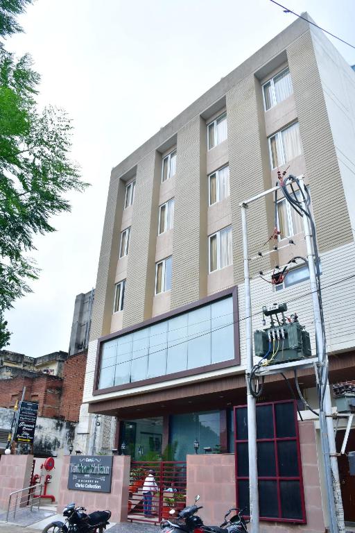 Hotel Yatharth Inn, Varanasi Varanasi [Full Hotel View]
