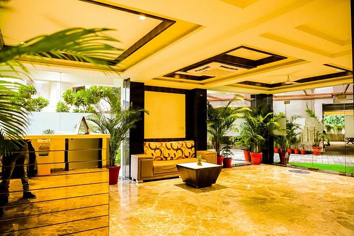 Radhe Bihari Nikunj Inn & Restaurant Vrindavan [Main Entrance Of The Hotel]