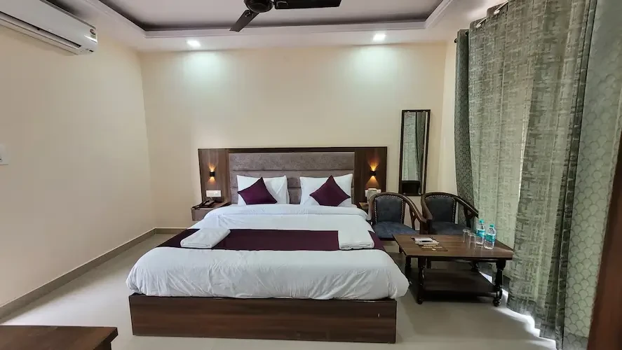 Hotel Keshav Nandan By The Shivaay Rishikesh [Comfortable Full View Of The Hotel Room Bed]