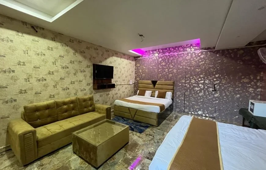 Hotel Tulsi Garden Vrindavan [LED/Flat-Screen TV]
